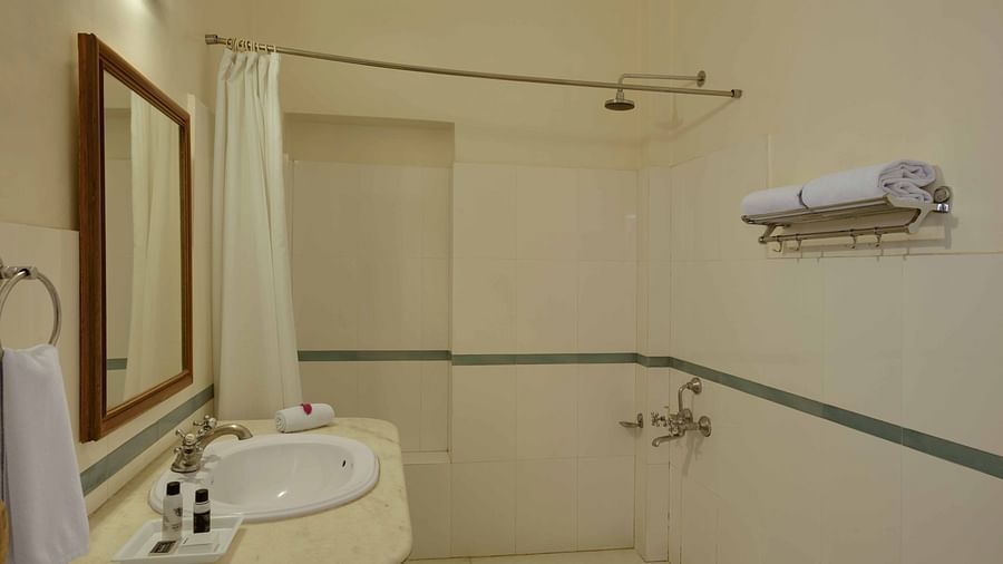 Deluxe Rooms - washroom 2