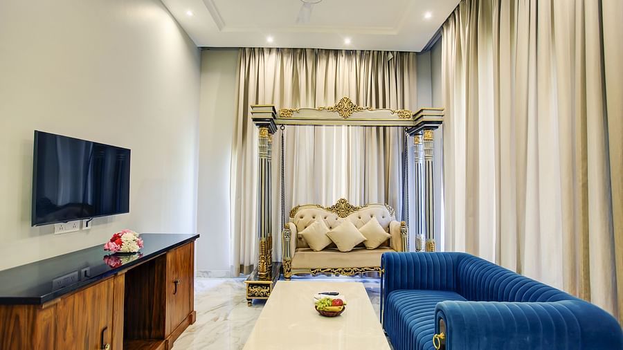 Executive Suite 4