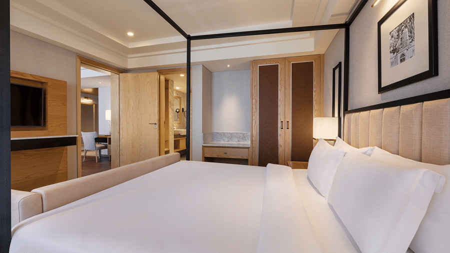 Suite Bedroom with king size bed 