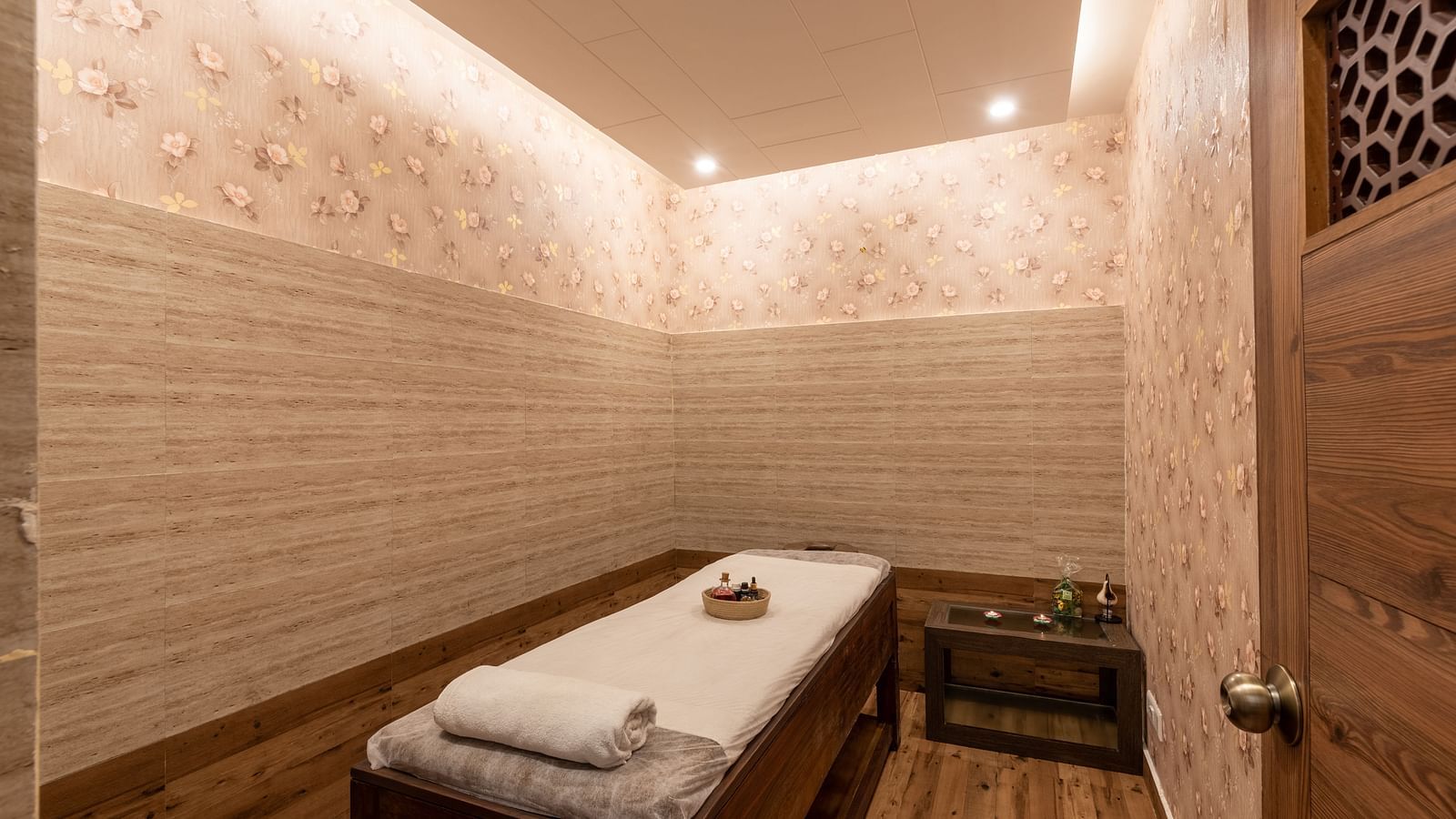Spa massage bed  at DLS Spring Valley Resort Dharamshala