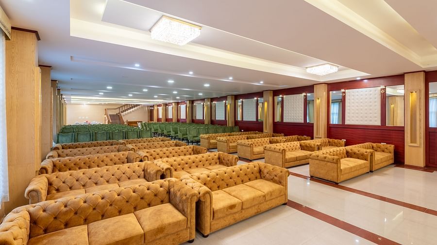 BANQUET HALL(1)