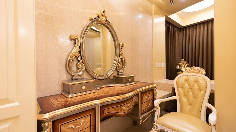 Elegant dressing table at King Suite in Hotel Park Elanza, Coimbatore