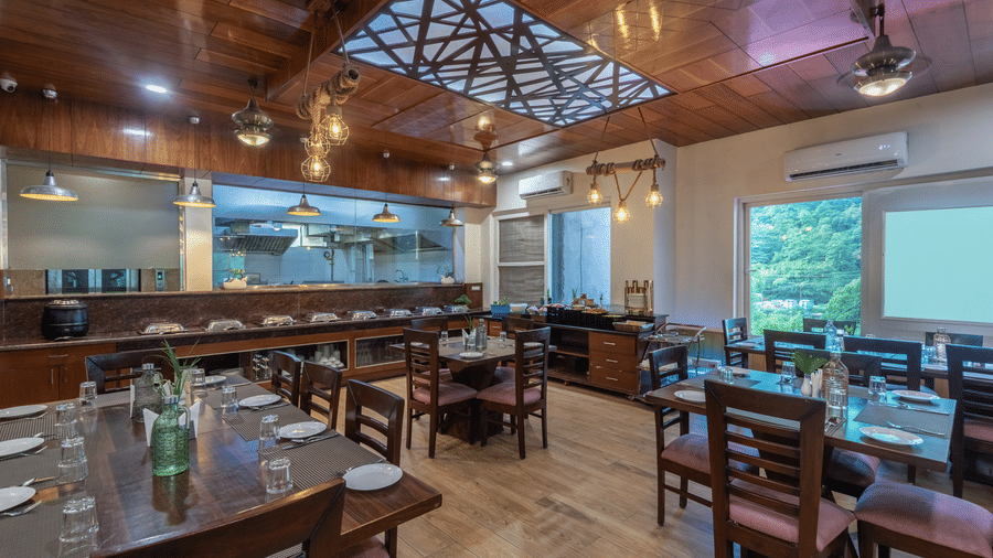 Resturant - DSC 0768-HDR (1)