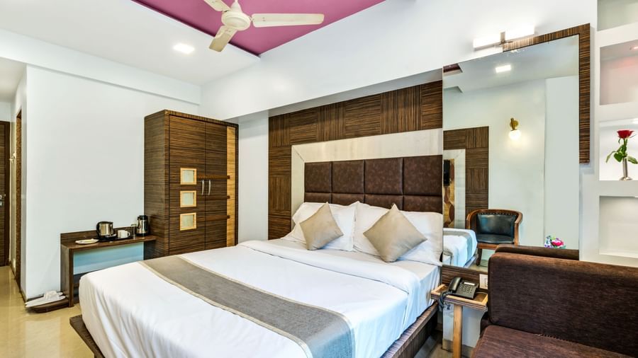 Super Deluxe Room6