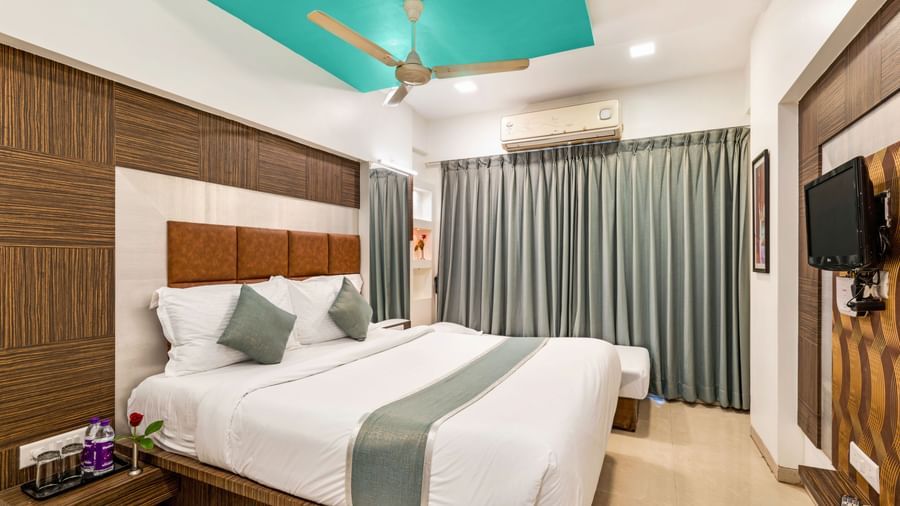 Super Deluxe Room8