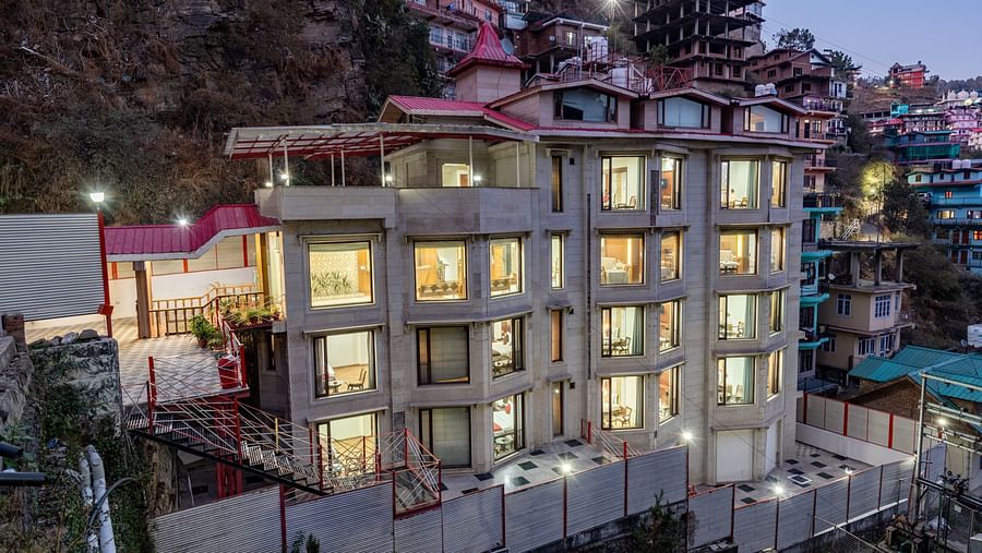 Facade image of the DLS Hotels The Rock Castle