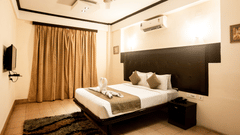 Executive Suite 2 (2)