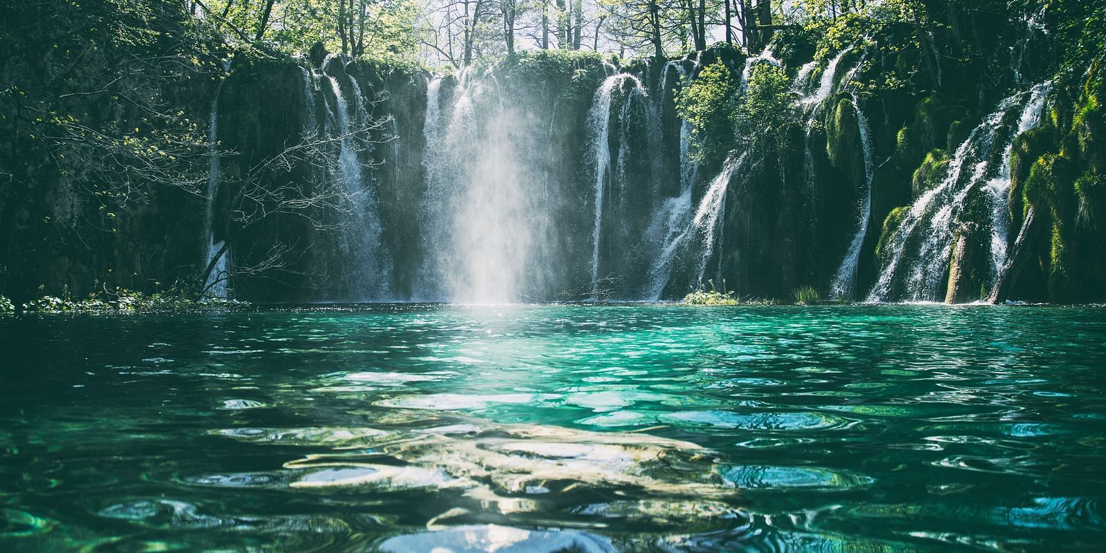 stunning views of the aruvikkuzhi falls