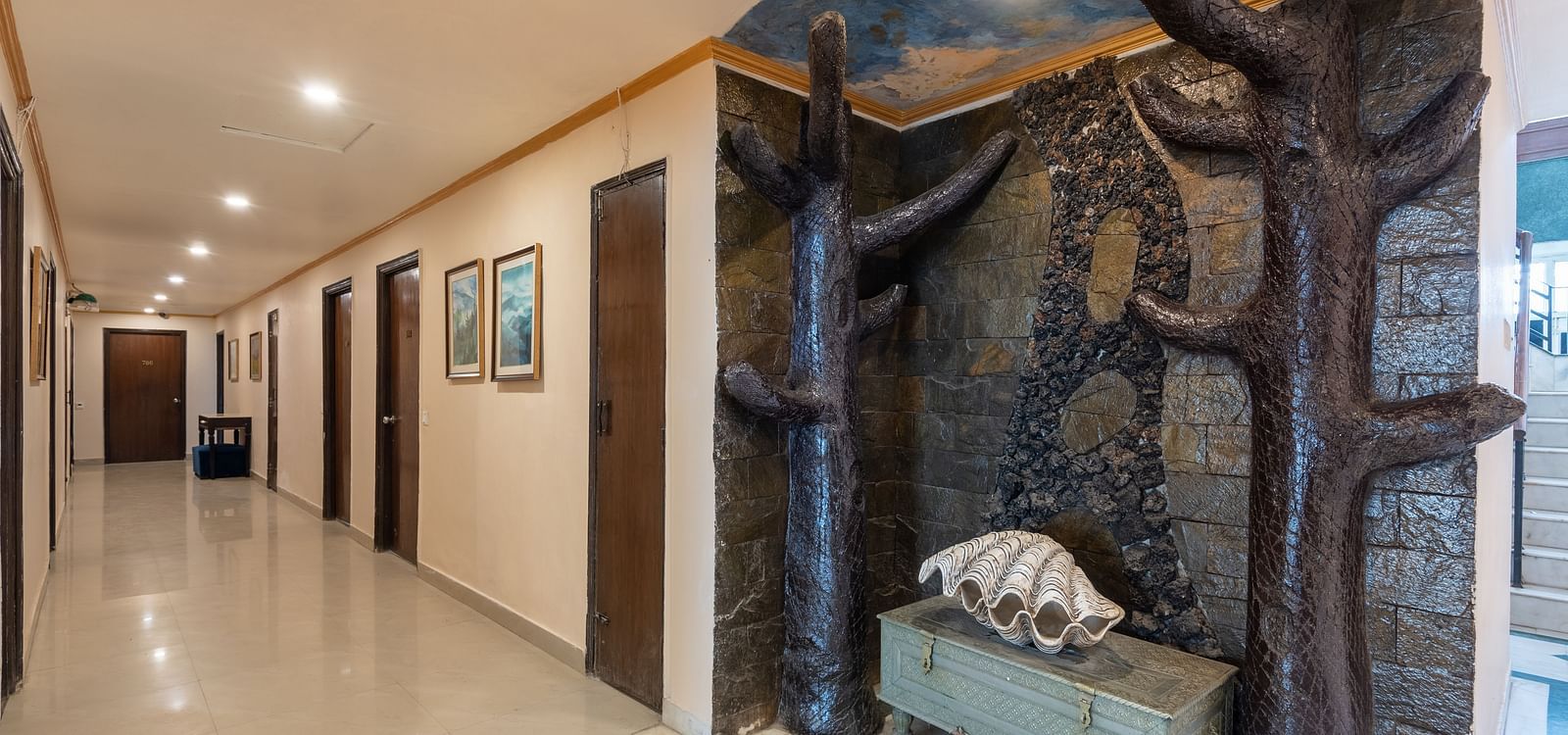 Shot of the corridor at the hotel with rooms on either side | DLS The Pearl
