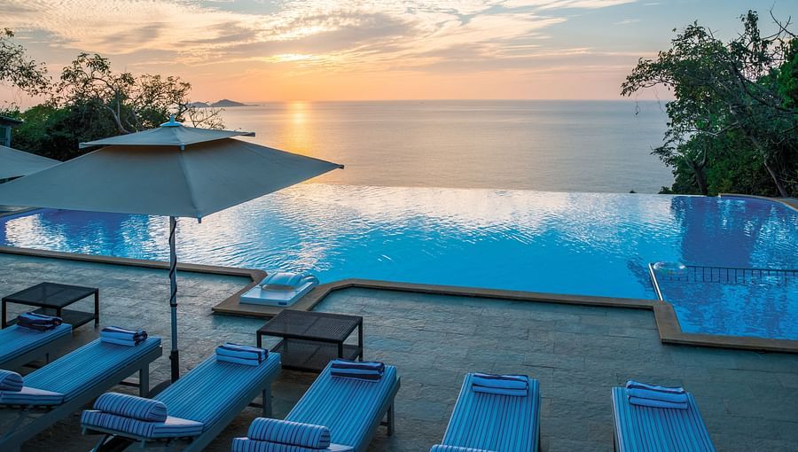 infinity pool at cintacor island resort