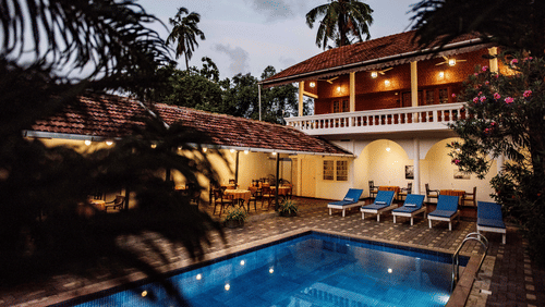 Abad Dutch Bungalow Facade