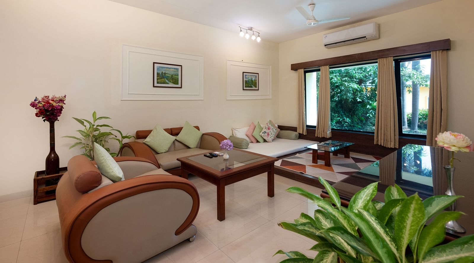 8 - Executive Suite 1