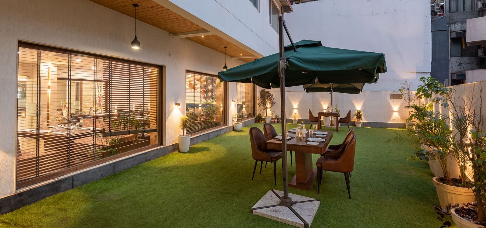 LAWN AREA  (1)