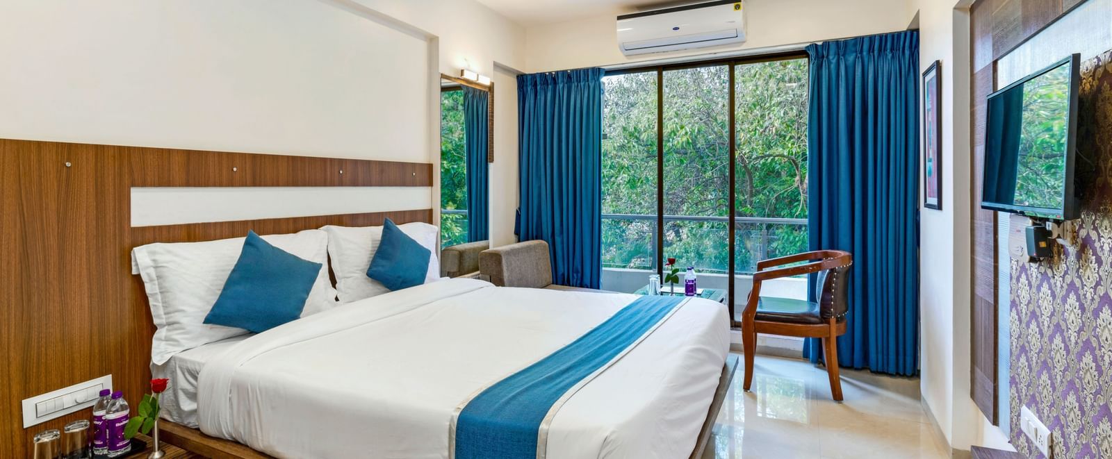 Super Deluxe Room11