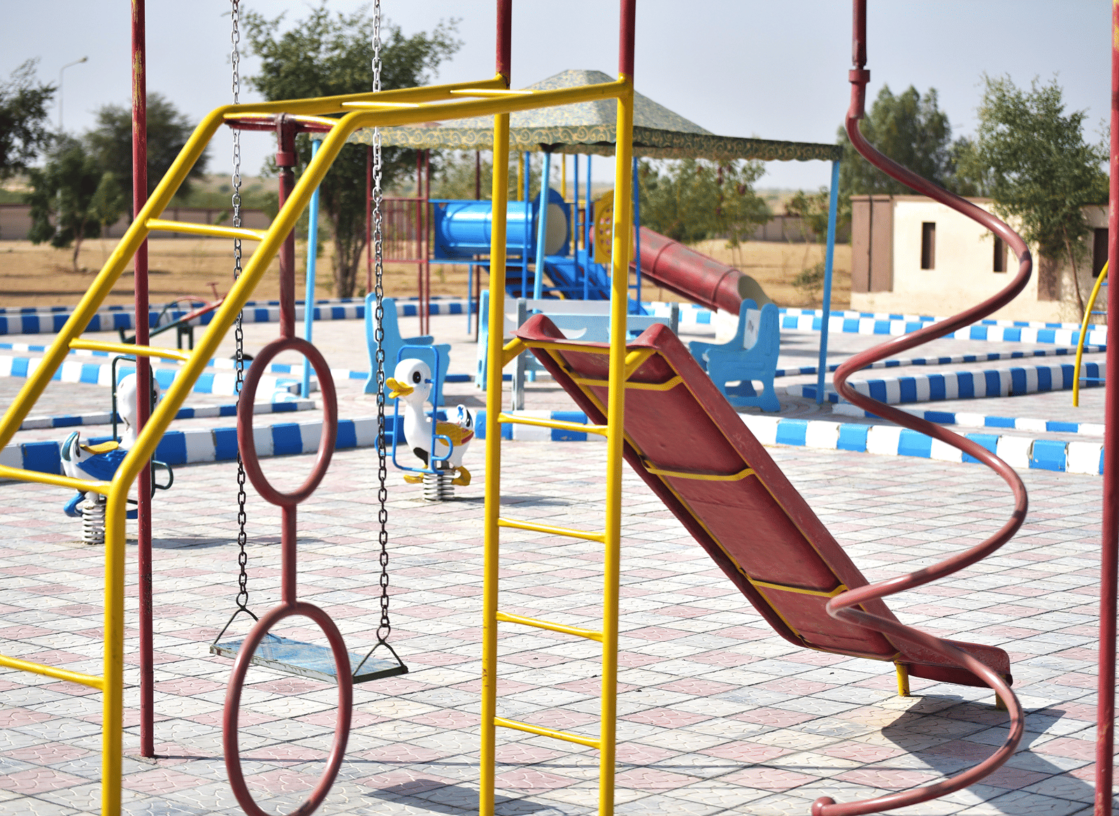pexels-mujib-bugti-460303315-31573145
