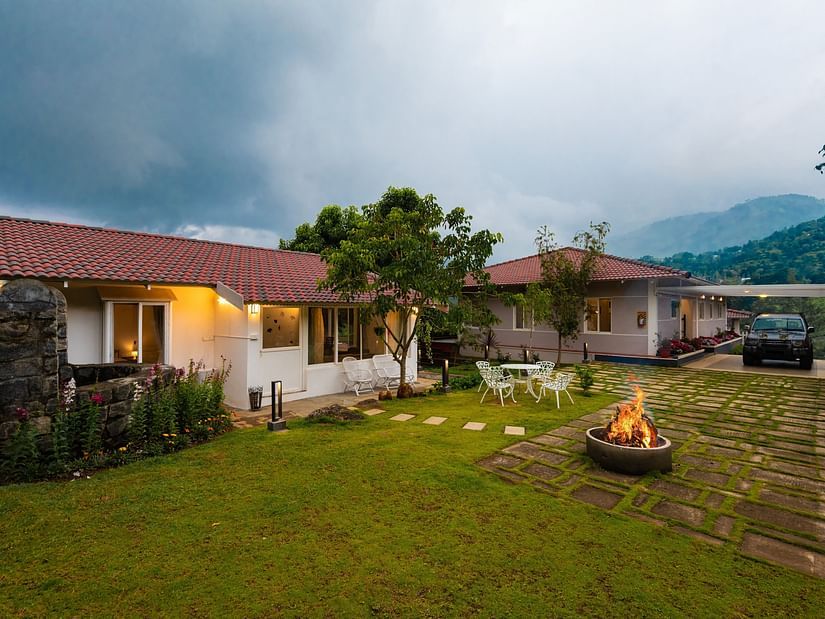 Annexe and Main House Exterior with out seating and campfire - Ibex Stays & Trails, Kotagiri