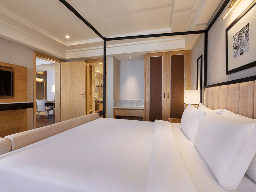 Suite Bedroom with king size bed 