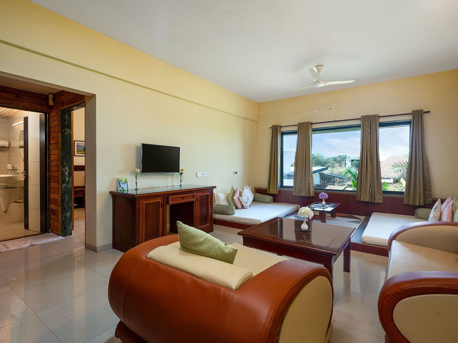 20 - Premium Suite