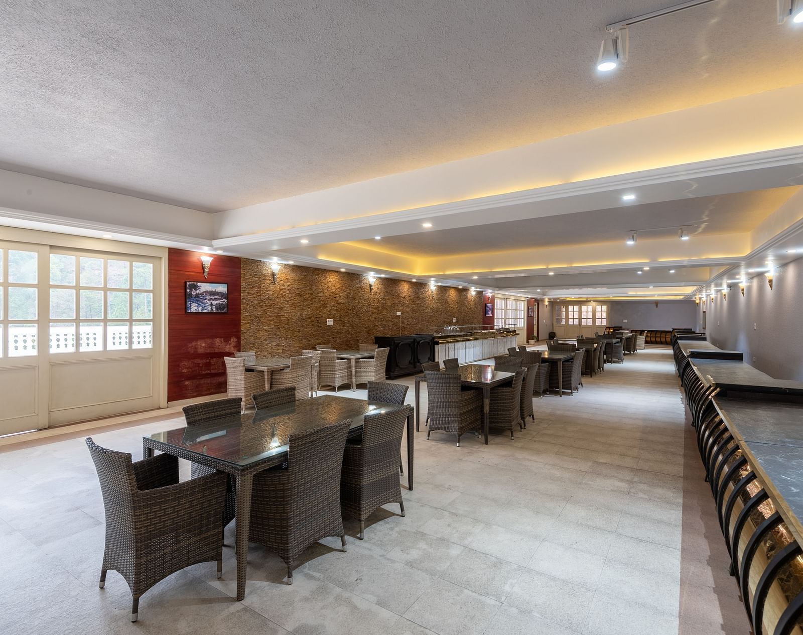 BANQUET DINING HALL