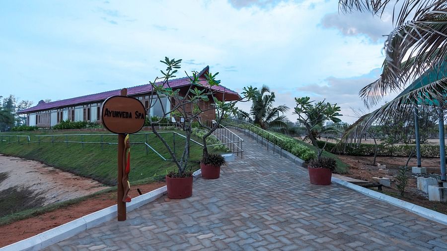 Chariot Beach Resorts, Mahabalipuram, Chennai Chennai Spa at Chariot Beach Resort in Mahabalipuram 1