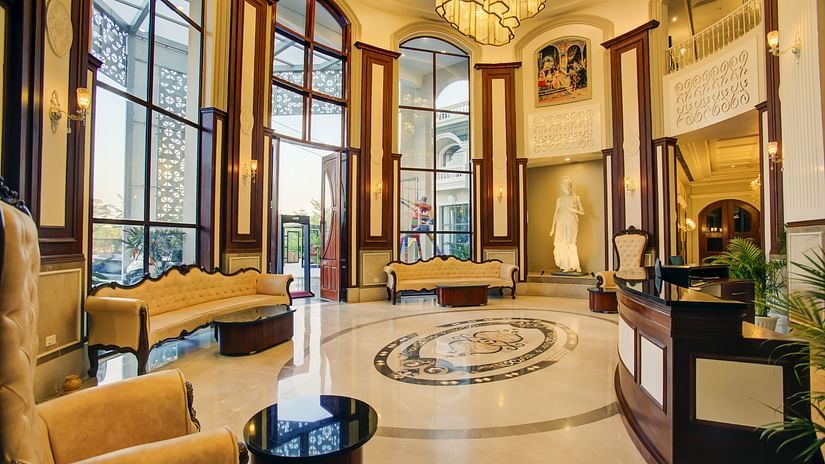 Lobby 3