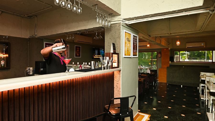 MEZZE9 Bar Kitchen 10