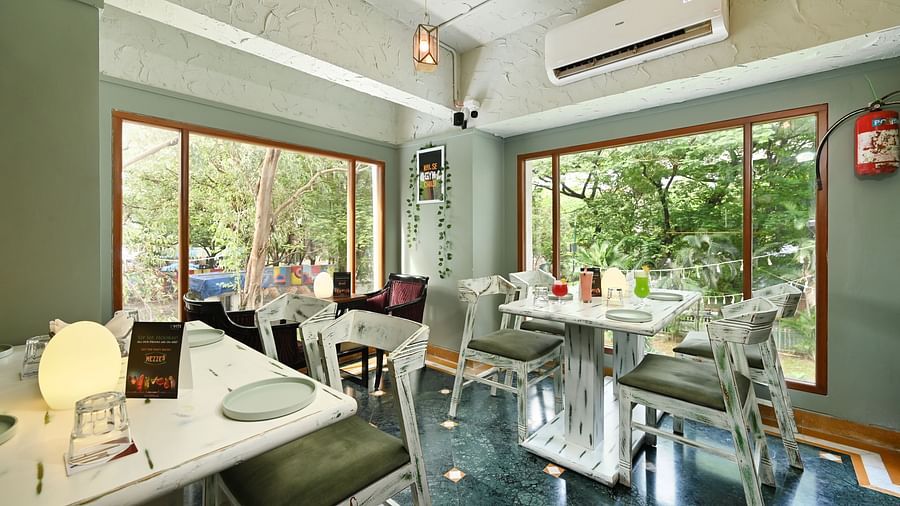 MEZZE9 Bar Kitchen 19
