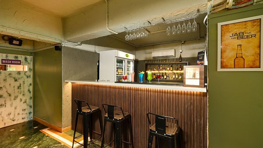MEZZE9 Bar Kitchen 21