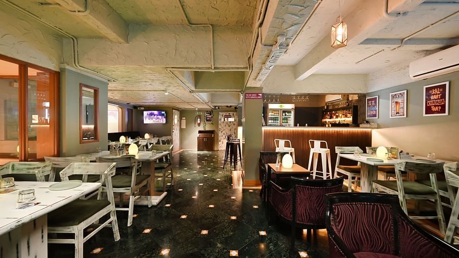 MEZZE9 Bar Kitchen 6