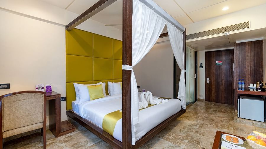 Super Deluxe Room at VITS Sharanam Thane 5