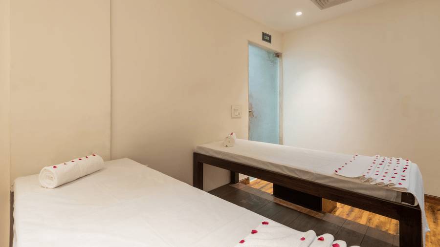 two beds in spa next to each other at DLS The Classio