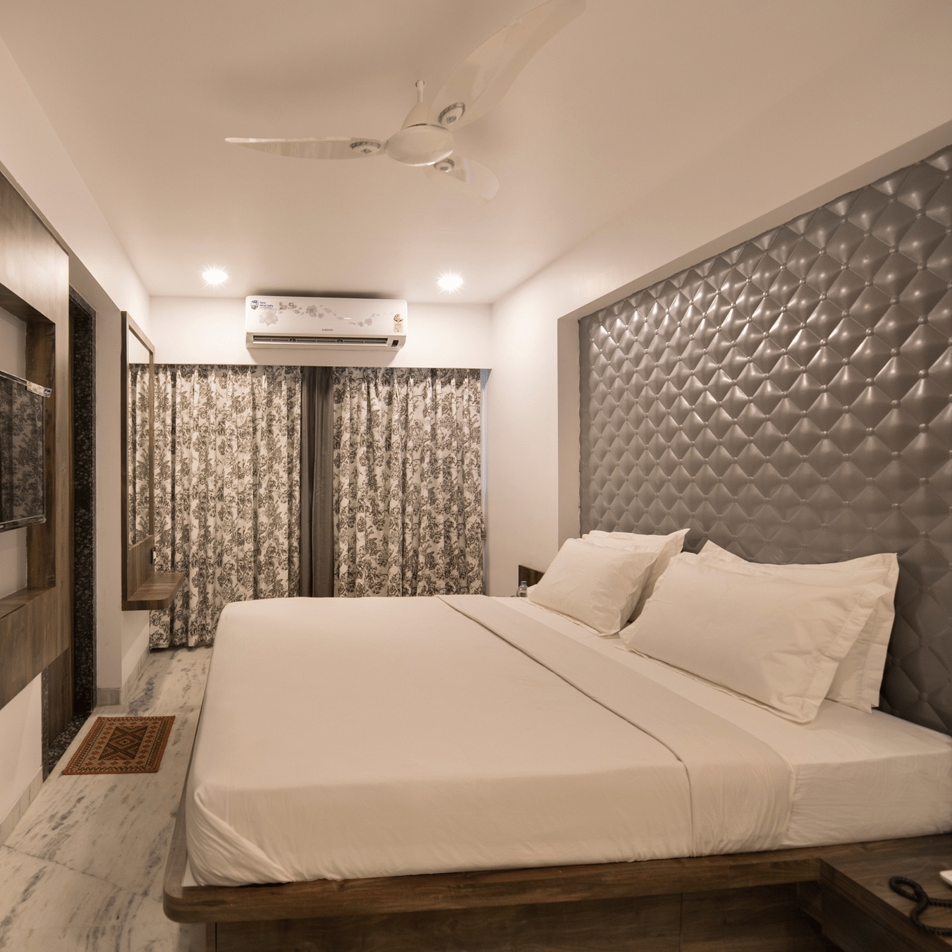 The bed offered by the Regency room at  Sanmukh by Adamo