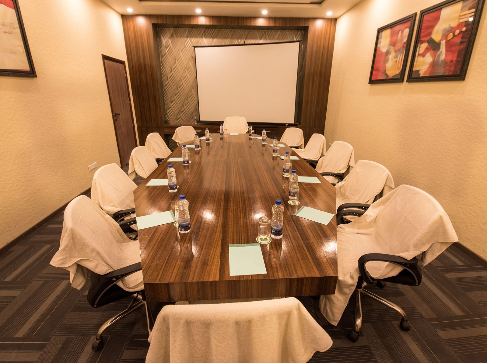boardroom and conference hall at Le ROI Digha Hotel West Bengal showcasing a spacious area to conduct events3