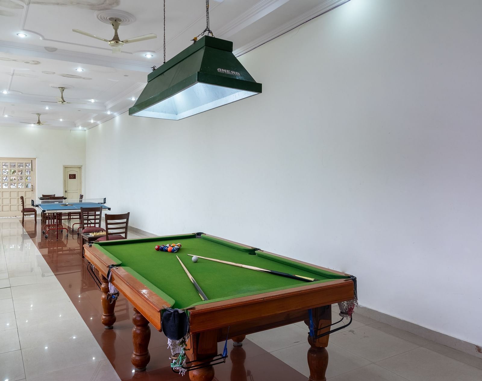 Game Room-DSC 0334-HDR-Edit (3)