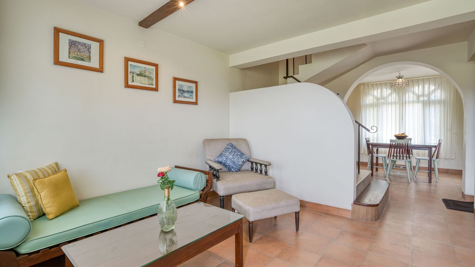 Overview of the living area inside bedroom villa with a balcony | Mango Hill Shola Ooty