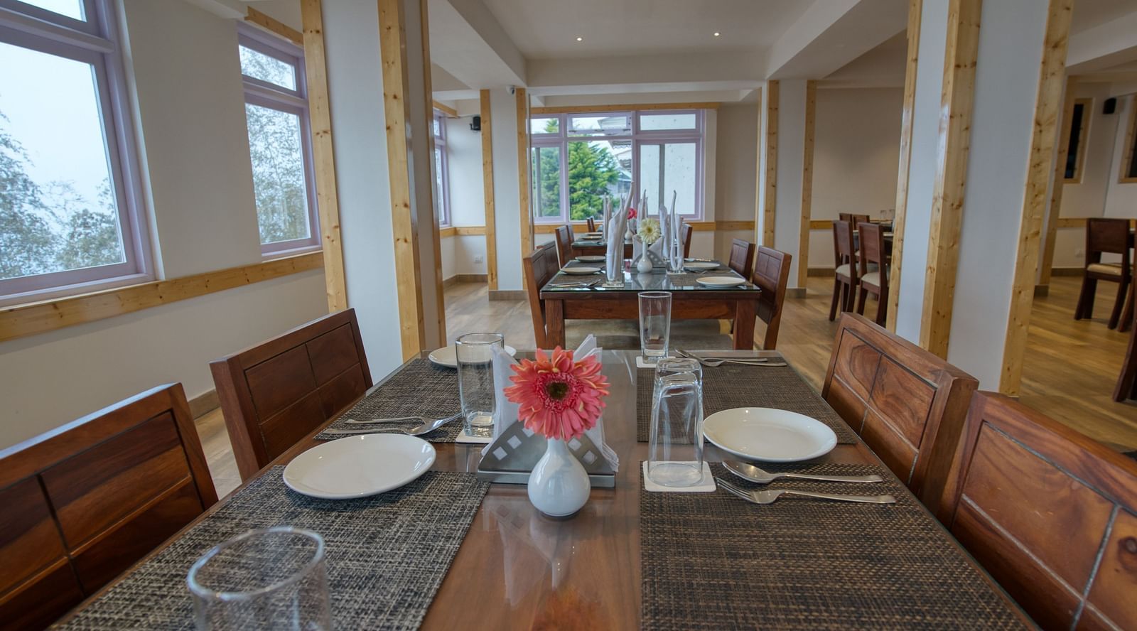 Image of the multi-cuisine restaurant in our hotel I Avianna Gangtok Prime Hotel & Spa
