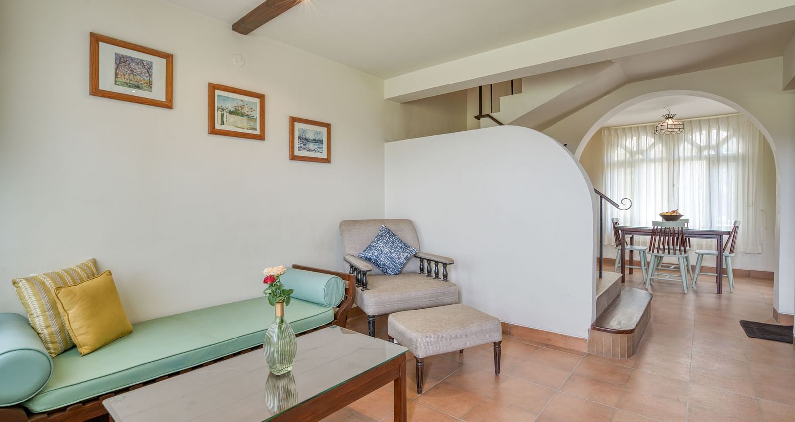 Overview of the living area inside bedroom villa with a balcony | Mango Hill Shola Ooty