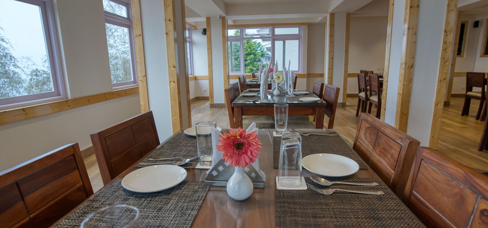 Image of the multi-cuisine restaurant in our hotel I Avianna Gangtok Prime Hotel & Spa