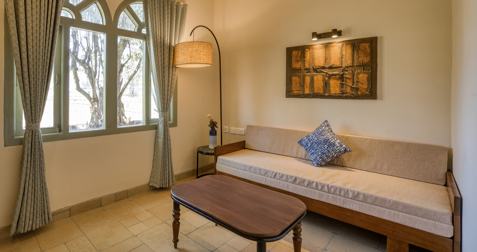 Overview of the living room with sofas inside the studio | Mango Hill Shola Ooty