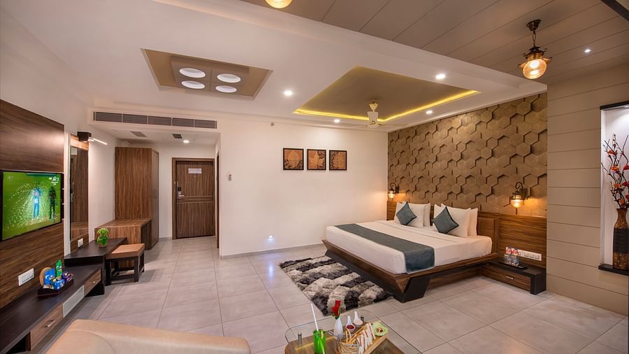 Deluxe room 2