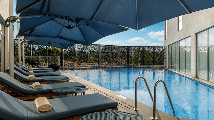 pelican accra swimming pool 002