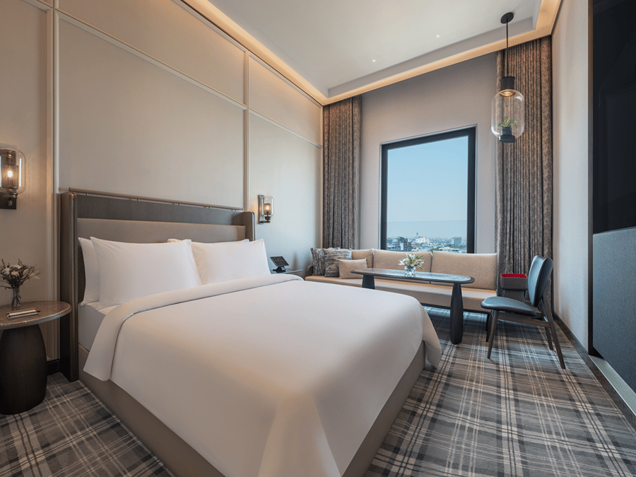 Club room 1912 - Bedroom Day