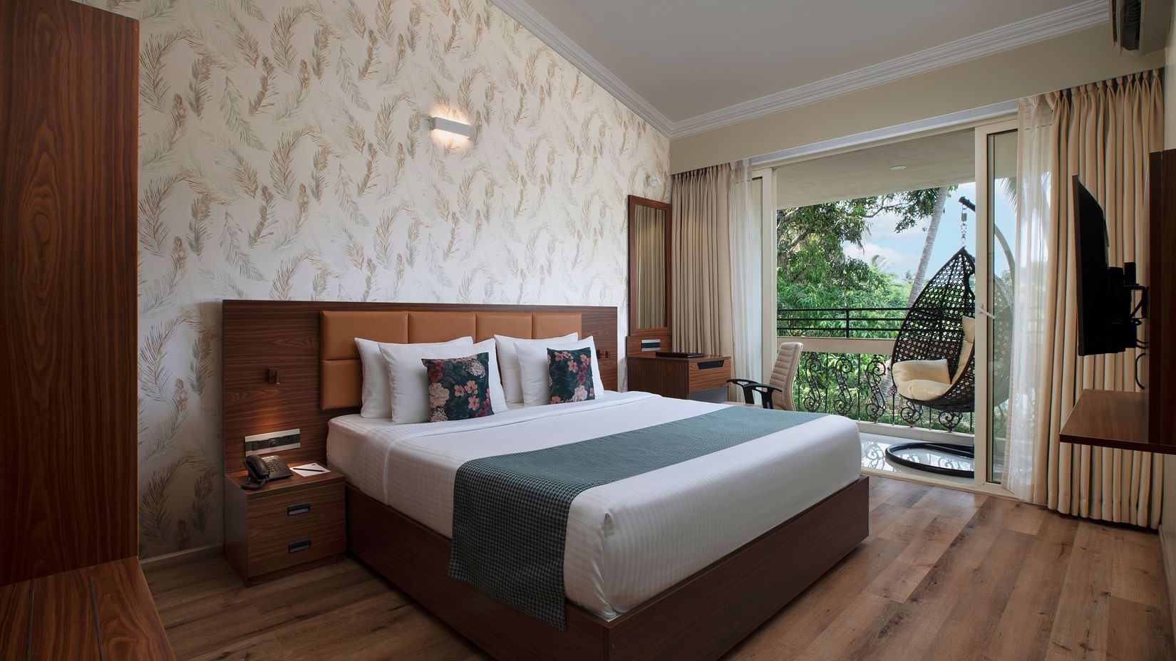 Palm Suite