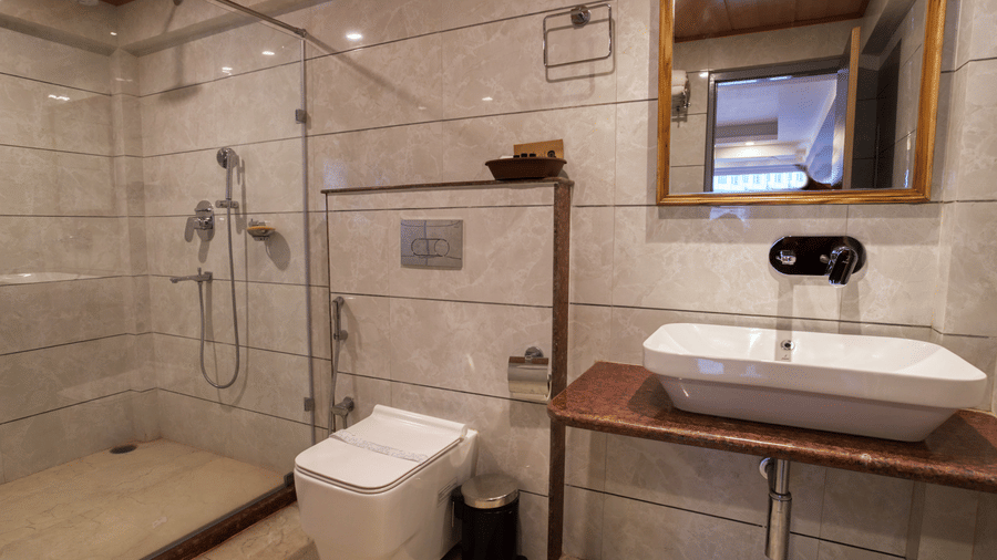 Image of the Premium room with Private Balcony bathroom I Avianna Gangtok Prime Hotel & Spa