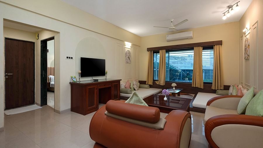 13 Aviary View Suite