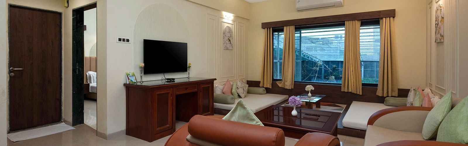 13 Aviary View Suite