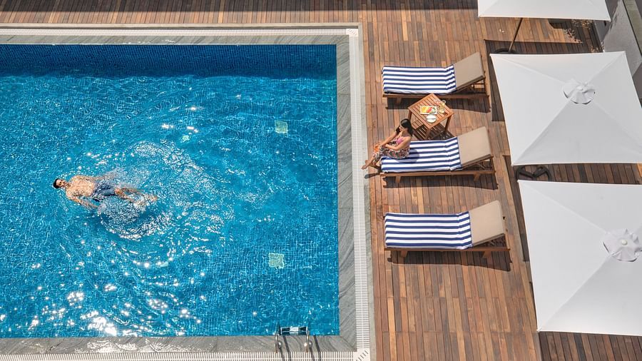 Swimming pool