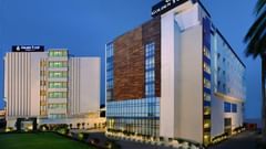 Facade, Golden Tulip, Hotel near Charbagh Railway Station