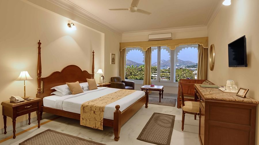 Deluxe Lake Facing Rooms 3