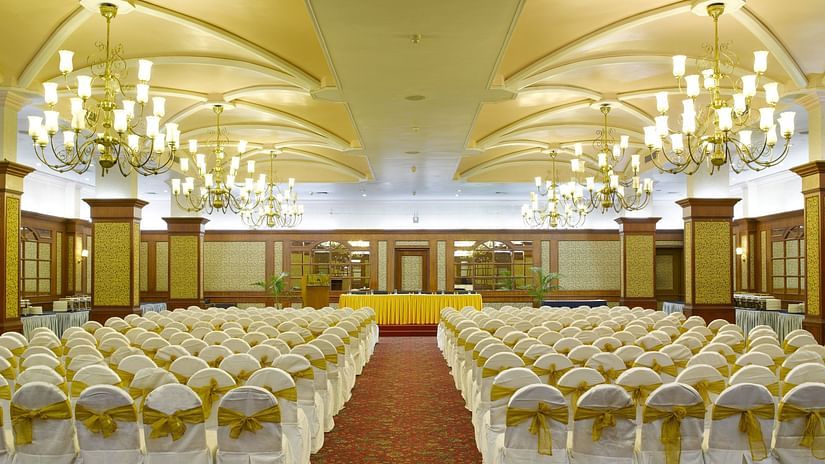008 - Plaza Hall 1